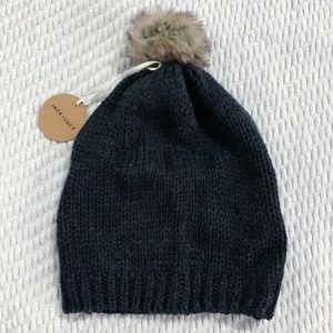 Cute Grey Beanie with Fur Pom